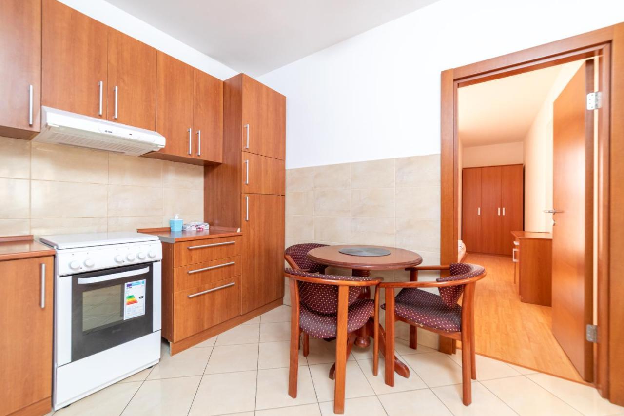 בודווה Apartmani Jovan מראה חיצוני תמונה