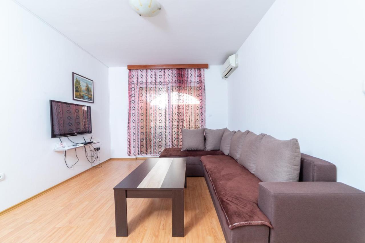 בודווה Apartmani Jovan מראה חיצוני תמונה