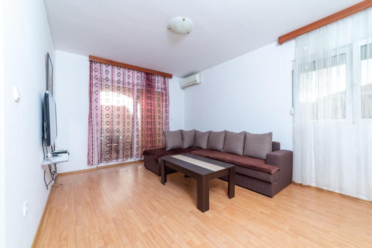 בודווה Apartmani Jovan מראה חיצוני תמונה