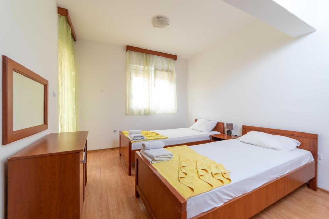 בודווה Apartmani Jovan מראה חיצוני תמונה