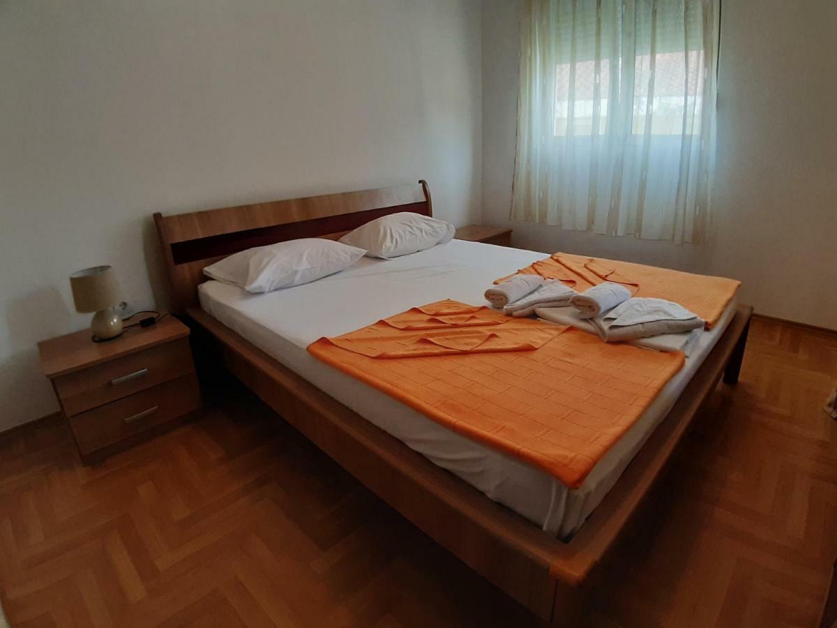 בודווה Apartmani Jovan מראה חיצוני תמונה