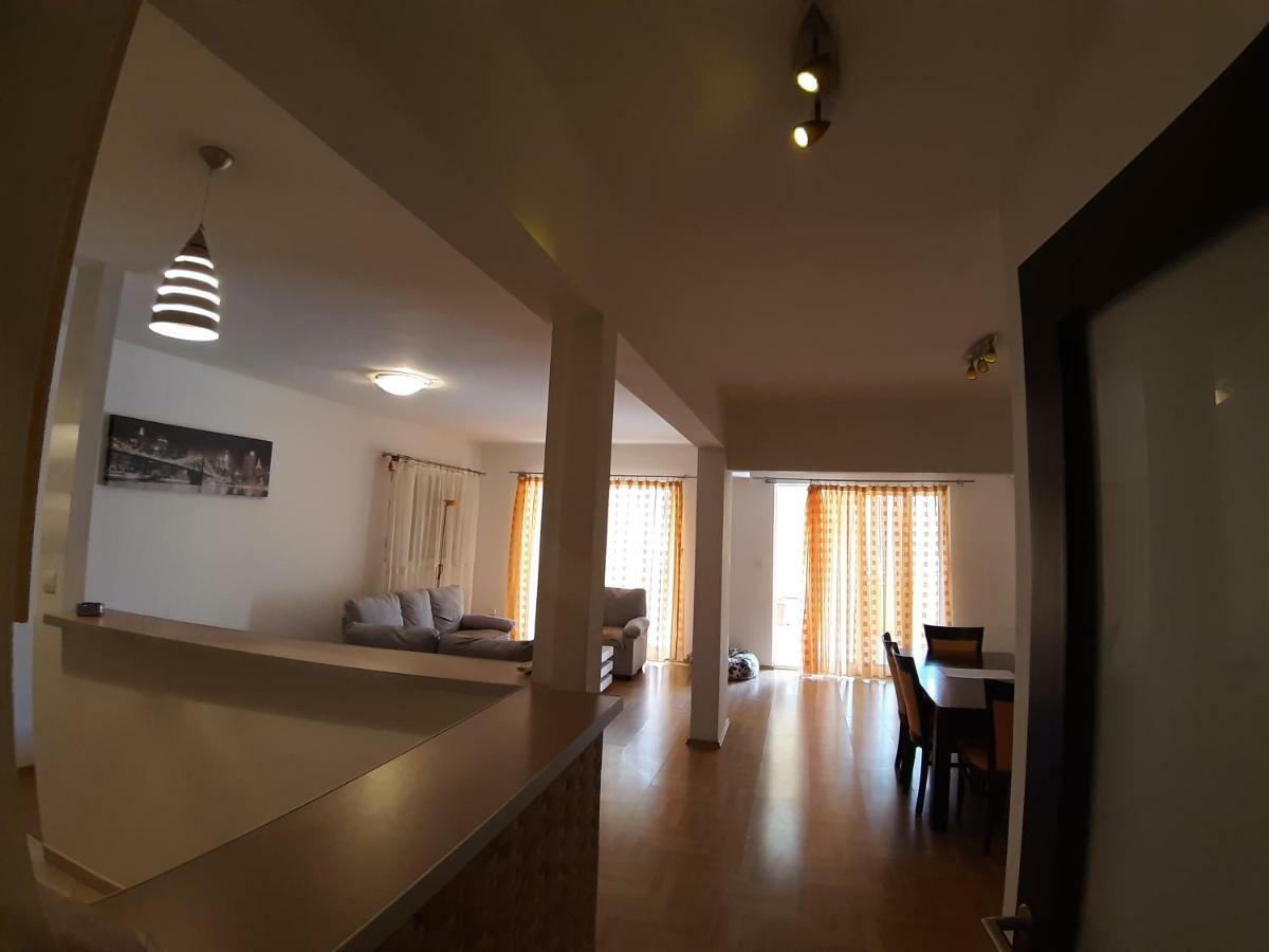 בודווה Apartmani Jovan מראה חיצוני תמונה