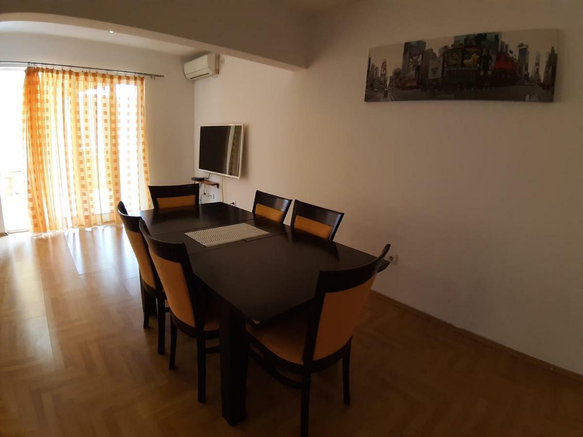 בודווה Apartmani Jovan מראה חיצוני תמונה